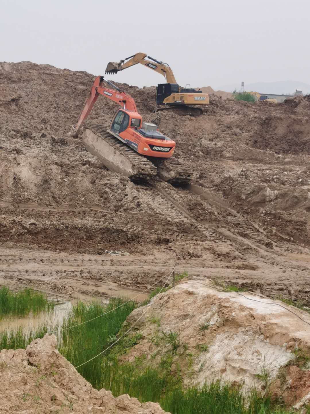 天津水陆挖掘机租赁